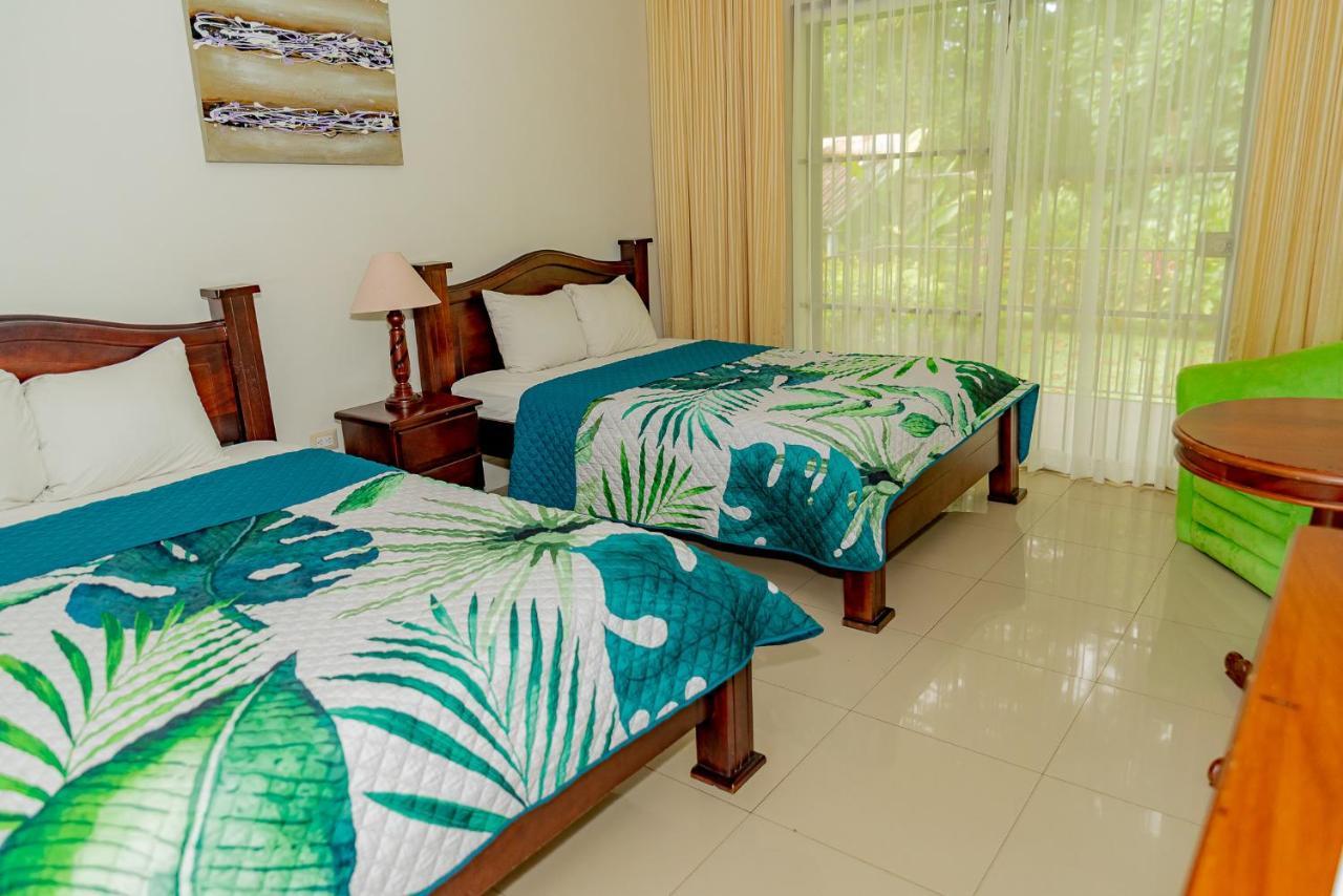 Hotel Los Rios Guácimo Exteriör bild