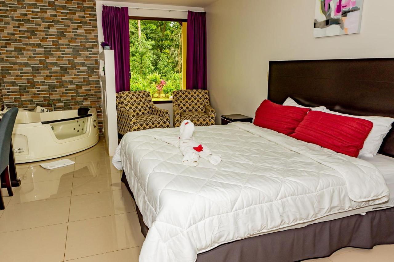 Hotel Los Rios Guácimo Exteriör bild